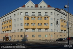 Viennaslide-00427221 Wien, Gemeindebau des 'Roten Wien' - Vienna, Council Tenement Block, 'Red Vienna', Triester Straße 75–77, Karl Adalbert Andreas Fischl-Pirkhänfeld 1930