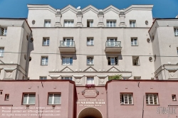 Viennaslide-00427952f Wien, Gemeindebau des 'Roten Wien' - Vienna, Council Tenement Block, 'Red Vienna', Drorygasse 8, Karl Badstieber 1925