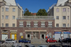 Viennaslide-00428353b Wien, Gemeindebau des 'Roten Wien' - Vienna, Council Tenement Block, 'Red Vienna', Quarin Hof, Quaringasse 16, Hans Jaksch & Siegfried Theiss 1925, Frauenreliefs von Ferdinand Opitz