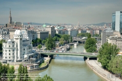 Viennaslide-01000305f Wienpanorama mit Urania und Stephansdom, rechts der Donaukanal