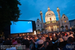 Viennaslide-01081183 Wien, Karlsplatz, Kino unter Sternen - Vienna, Summer Cinema in Front of St.Charles Church