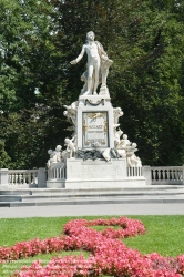 Viennaslide-01090326 Wien, Mozartdenkmal im Burggarten - Vienna, Burggarten, Mozart Monument
