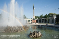 Viennaslide-01092416 Wien, Heldendenkmal der Roten Armee und Hochstrahlbrunnen am Schwarzenbergplatz - Vienna, Russian Monument