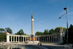 Viennaslide-01092420 Wien, Heldendenkmal der Roten Armee am Schwarzenbergplatz - Vienna, Russian Monument