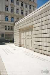 Viennaslide-01092813 Wien, Judenplatz, Holocaust-Denkmal von Rachel Whiteread - Vienna, Holocaust Memorial by Rachel Whiteread