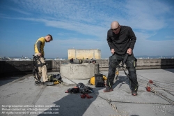 Viennaslide-01108323 Wien, Flakturm, Industriekletterer - Vienna, Flak Tower, Professional Climbers