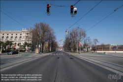 Viennaslide-01110102 Wien, Ausgangsbeschränkung gegen die Ausbreitung des Coronavirus, Verkehrsfreie Ringstraße - Vienna, curfew because of Corona Virus, Car Free Ringstrasse