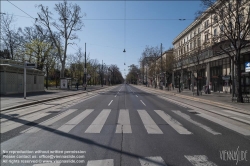 Viennaslide-01110107 Wien, Ausgangsbeschränkung gegen die Ausbreitung des Coronavirus, Verkehrsfreie Ringstraße - Vienna, curfew because of Corona Virus, Car Free Ringstrasse