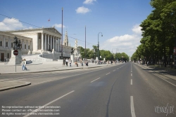 Viennaslide-01110229 Wien, Ringstraße ohne Verkehr, Parlament - Vienna, Ringstrasse, Parliament Building