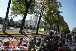 Viennaslide-01110835 Wien, Ringstraße, autofreier Tag, 'Rasen am Ring' - Vienna, Ringstrasse, Car Free Day