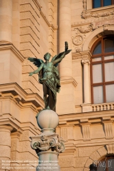 Viennaslide-01112046 Wien, Skulptur vor dem Kunsthistorischen Museum