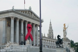 Viennaslide-01114075 Wien, Parlament, AIDS-Schleife - Vienna, Parliament, Red Ribbon