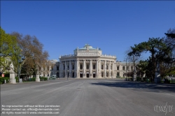 Viennaslide-01115043 Wien, wegen COVID-19 menschenleerer Rathausplatz und Burgtheater // Vienna, deserted Rathausplatz and Burgtheater due to COVID-19