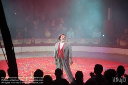 Viennaslide-01116968 Wien, Rathausplatz, Circus Roncalli, Clown David Larible