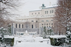 Viennaslide-01119146 Wien, Ringstraße, Winter, Blick vom Volksgarten zum Sisi-Denkmal und Burgtheater, Winter