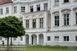 Viennaslide-01154619f Wien, Finanzamt für den 8., 16., 17. Bezirk, Josefstädterstraße 39, Palais Strozzi