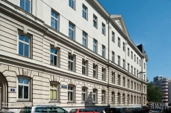 Viennaslide-01154805 Wien, ehemaliges Finanzamt 12.,13.,14., Ullmannstraße 54 (inzwischen geschlossen)