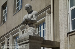 Viennaslide-01202906 Wien, Zweite Gewerbliche Fortbildungsschule, heute Berufsschule Hütteldorferstraße, Josef Hofbauer und Wilhelm Baumgarten 1927