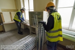 Viennaslide-01204025 Ehemalige Wienstrom-Zentrale, Wertstoffsammlung in einem Altbau durch Firma Baukarussell