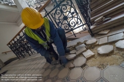 Viennaslide-01204037 Ehemalige Wienstrom-Zentrale, Wertstoffsammlung in einem Altbau durch Firma Baukarussell