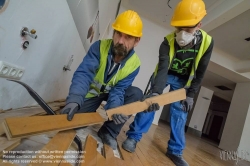 Viennaslide-01204064 Ehemalige Wienstrom-Zentrale, Wertstoffsammlung in einem Altbau durch Firma Baukarussell