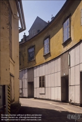 Viennaslide-01259154 Wien, Messepalast (heute Museumsquartier) vor dem Umbau, 1991