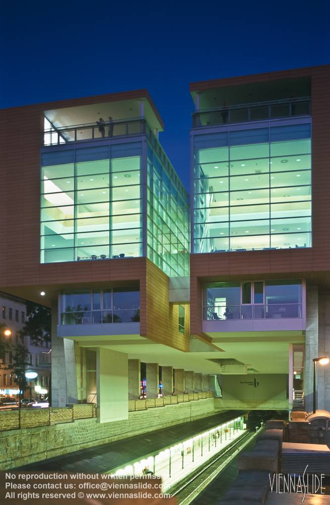 Viennaslide 03669139 jpg