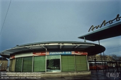 Viennaslide-02188809 Wien, Autobusbahnhof Südtirolerplatz, historische Aufnahme, 1986 - Vienna, Südtiroler Platz Bus Station, Historic Photo, 1986