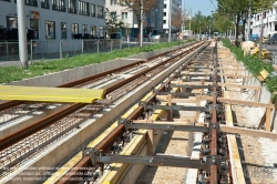 Viennaslide-02259108 Straßenbahnneubau, Konstruktion Rasengleis mit tiefliegender Vegetationsebene