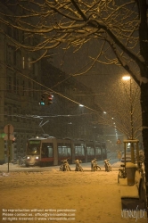 Viennaslide-02490115 Wien, Straßenbahn im Schnee, Siebensternplatz - Vienna; Tramway in Snow