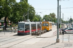 Viennaslide-02719208 Wien, Straßenbahn, Hilfsfahrzeug schleppt Drehgestelle - Vienna, Tramway, Works Car