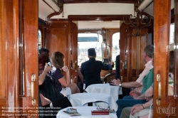 Viennaslide-02900272 Historischer Zug der Lokalbahn Wien-Baden, 'Badnerbahn', mit Kaiserpaar