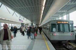 Viennaslide-03620171 Wien, Eröffnung der Verlängerung der U-Bahn-Linie U2 nach Aspern, Station Aspernstraße