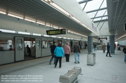 Viennaslide-03620172 Wien, Eröffnung der Verlängerung der U-Bahn-Linie U2 nach Aspern, Station Aspernstraße