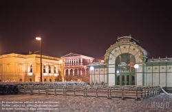 Viennaslide-03678024 Wien, Jugendstil-Stadtbahnstation Karlsplatz von Otto Wagner und Josef Olbrich, dahinte Künstlerhaus und Musikverein - Vienna, Art Nouveau Subway Station by Otto Wagner and Joseph Olbrich