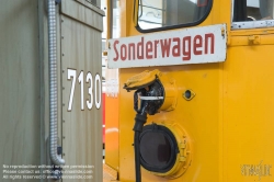 Viennaslide-03726418 Das Wiener Straßenbahnmuseum ist ein dem öffentlichen Verkehr gewidmetes Museum in Wien und das größte Straßenbahnmuseum der Welt. Der Schwerpunkt der Sammlung liegt in einer möglichst kompletten Dokumentation originaler historischer Straßenbahnfahrzeuge und Autobusse. Das Museum zählt zu den umfangreichsten Originalsammlungen weltweit.