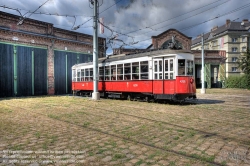 Viennaslide-03726428h Das Wiener Straßenbahnmuseum ist ein dem öffentlichen Verkehr gewidmetes Museum in Wien und das größte Straßenbahnmuseum der Welt. Der Schwerpunkt der Sammlung liegt in einer möglichst kompletten Dokumentation originaler historischer Straßenbahnfahrzeuge und Autobusse. Das Museum zählt zu den umfangreichsten Originalsammlungen weltweit.