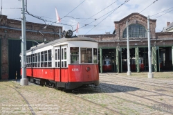 Viennaslide-03726429 Das Wiener Straßenbahnmuseum ist ein dem öffentlichen Verkehr gewidmetes Museum in Wien und das größte Straßenbahnmuseum der Welt. Der Schwerpunkt der Sammlung liegt in einer möglichst kompletten Dokumentation originaler historischer Straßenbahnfahrzeuge und Autobusse. Das Museum zählt zu den umfangreichsten Originalsammlungen weltweit.