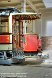 Viennaslide-03726435h Das Wiener Straßenbahnmuseum ist ein dem öffentlichen Verkehr gewidmetes Museum in Wien und das größte Straßenbahnmuseum der Welt. Der Schwerpunkt der Sammlung liegt in einer möglichst kompletten Dokumentation originaler historischer Straßenbahnfahrzeuge und Autobusse. Das Museum zählt zu den umfangreichsten Originalsammlungen weltweit.
