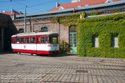 Viennaslide-03726469 Das Wiener Straßenbahnmuseum ist ein dem öffentlichen Verkehr gewidmetes Museum in Wien und das größte Straßenbahnmuseum der Welt. Der Schwerpunkt der Sammlung liegt in einer möglichst kompletten Dokumentation originaler historischer Straßenbahnfahrzeuge und Autobusse. Das Museum zählt zu den umfangreichsten Originalsammlungen weltweit.