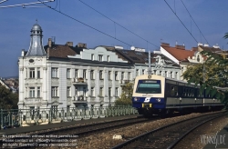 Viennaslide-03825054 Erstmals eröffnet 1898 als Teil der Stadtbahn von Otto Wagner, 1932 Einstellung des Personenverkehrs, nach langem Dornröschenschlaf am 31.5.1987 nach vorbildlicher Renovierung wiedereröffnet