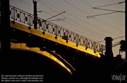 Viennaslide-03826032 Erstmals eröffnet 1898 als Teil der Stadtbahn von Otto Wagner, 1932 Einstellung des Personenverkehrs, nach langem Dornröschenschlaf am 31.5.1987 nach vorbildlicher Renovierung wiedereröffnet