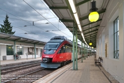 Viennaslide-03826115h Erstmals eröffnet 1898 als Teil der Stadtbahn von Otto Wagner, 1932 Einstellung des Personenverkehrs, nach langem Dornröschenschlaf am 31.5.1987 nach vorbildlicher Renovierung wiedereröffnet