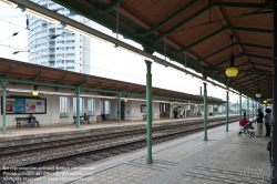 Viennaslide-03827103 Erstmals eröffnet 1898 als Teil der Stadtbahn von Otto Wagner, 1932 Einstellung des Personenverkehrs, nach langem Dornröschenschlaf am 31.5.1987 nach vorbildlicher Renovierung wiedereröffnet