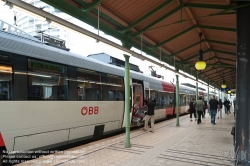 Viennaslide-03827104 Erstmals eröffnet 1898 als Teil der Stadtbahn von Otto Wagner, 1932 Einstellung des Personenverkehrs, nach langem Dornröschenschlaf am 31.5.1987 nach vorbildlicher Renovierung wiedereröffnet