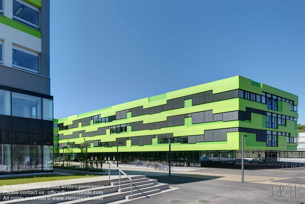 Viennaslide 04211702f jpg