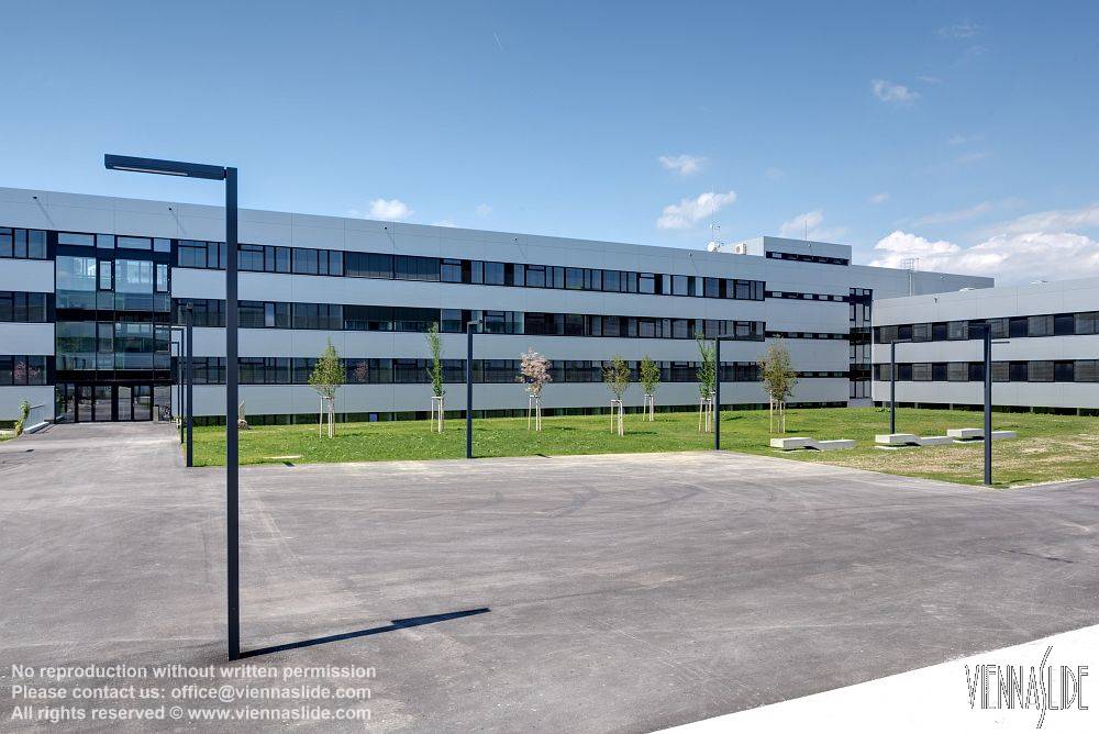 Viennaslide 04211729f jpg