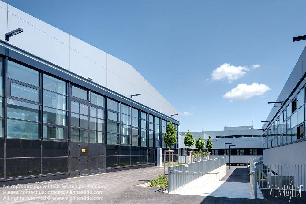 Viennaslide 04211734f jpg