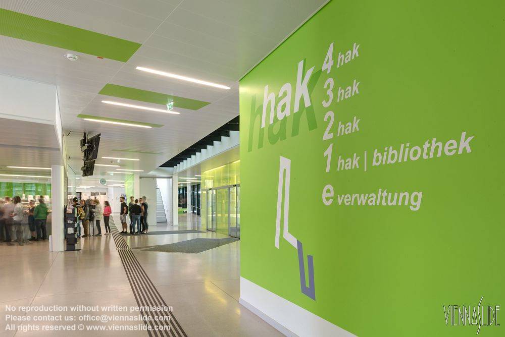 Viennaslide 04211777f jpg