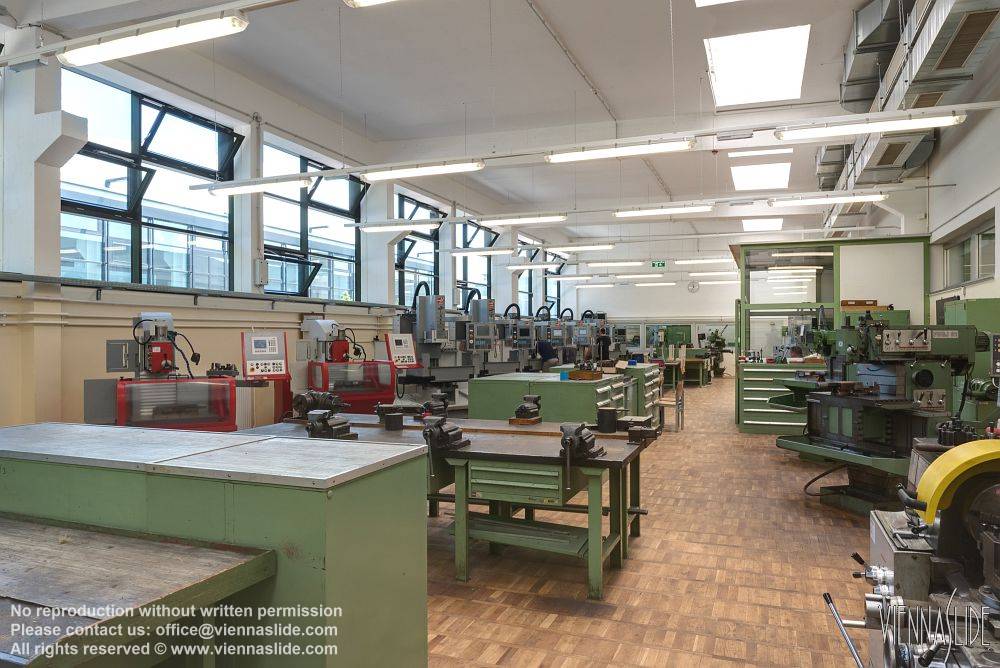 Viennaslide 04211841f jpg